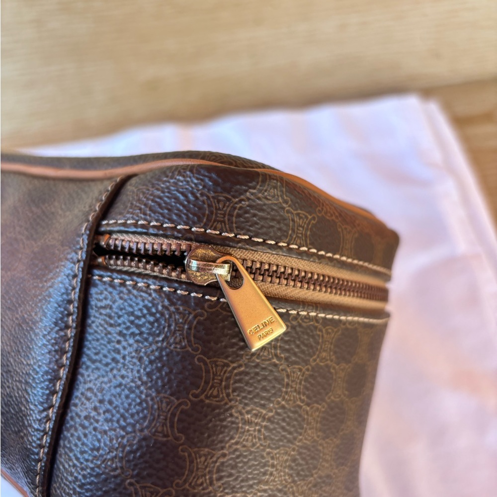 Céline
1990s mini Macadam logo patch handbag - Picture 10 of 13